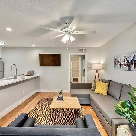 Hello Gorgeous Flat Near Downtown! Lägenhet Dallas Exteriör bild