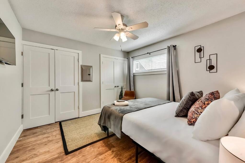 Hello Gorgeous Flat Near Downtown! Lägenhet Dallas Exteriör bild