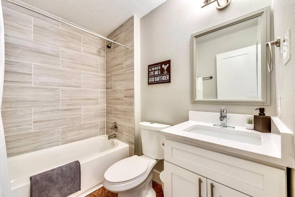 Hello Gorgeous Flat Near Downtown! Lägenhet Dallas Exteriör bild